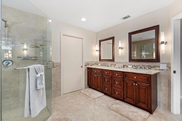 2125 Walnut Lane, Vista, CA 92084
