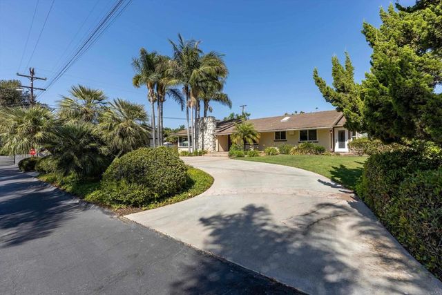 2125 Walnut Lane, Vista, CA 92084