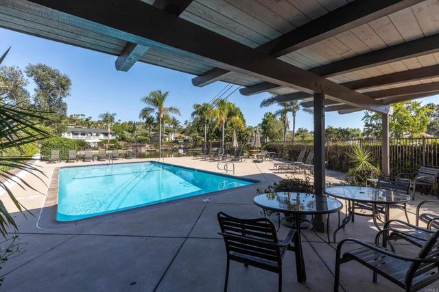 2125 Walnut Lane, Vista, CA 92084