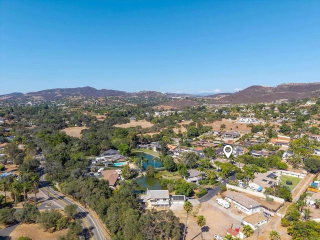 2125 Walnut Lane, Vista, CA 92084