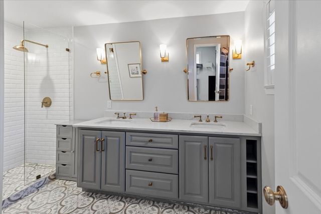 4609 Hildring Drive E, Fort Worth, TX 76109