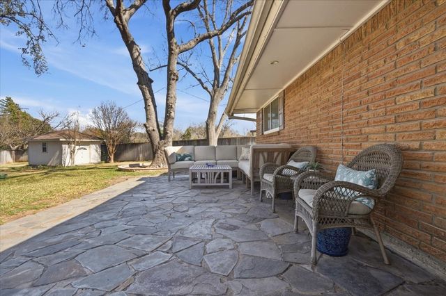 4609 Hildring Drive E, Fort Worth, TX 76109