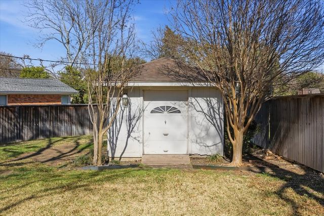4609 Hildring Drive E, Fort Worth, TX 76109