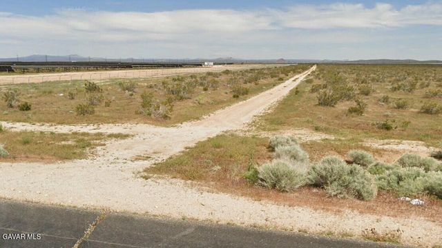 1300 E Douglas Avenue, Mojave, CA 93501