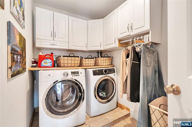 1115 Briar Way, Fort Lee, NJ 07024