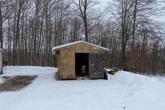 N9476 SWEETHEART CITY ROAD, Wausaukee, WI 54177