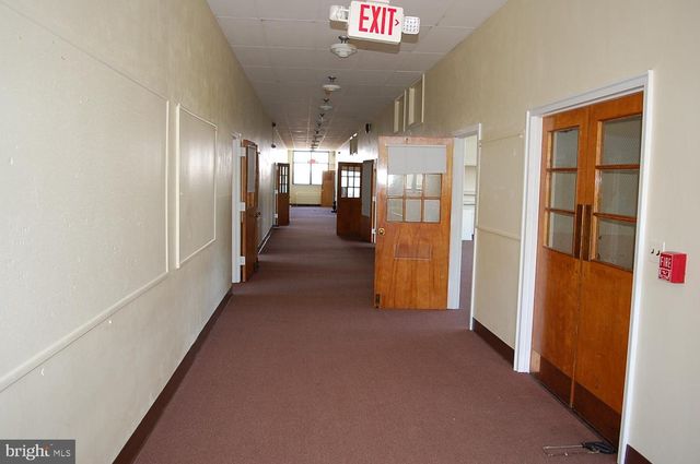 31 OAK ST, Salem, NJ 08079