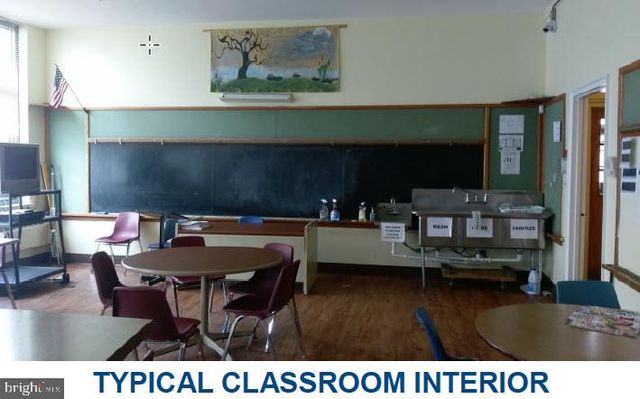 31 OAK ST, Salem, NJ 08079