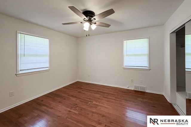 5914 N 78th Street, Omaha, NE 68134