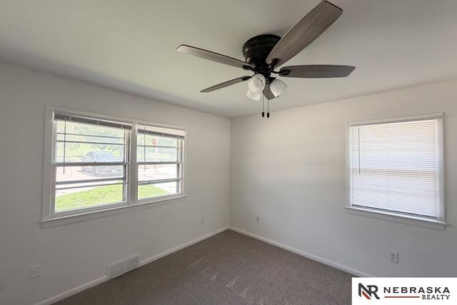 5914 N 78th Street, Omaha, NE 68134
