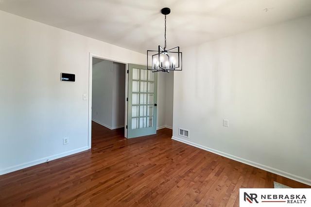 5914 N 78th Street, Omaha, NE 68134