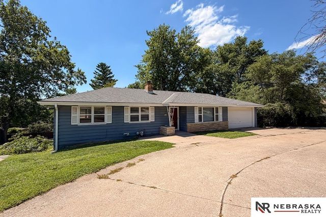5914 N 78th Street, Omaha, NE 68134