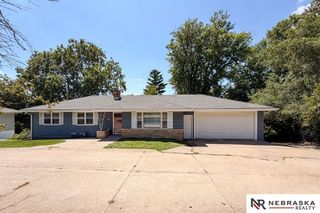 5914 N 78th Street, Omaha, NE 68134