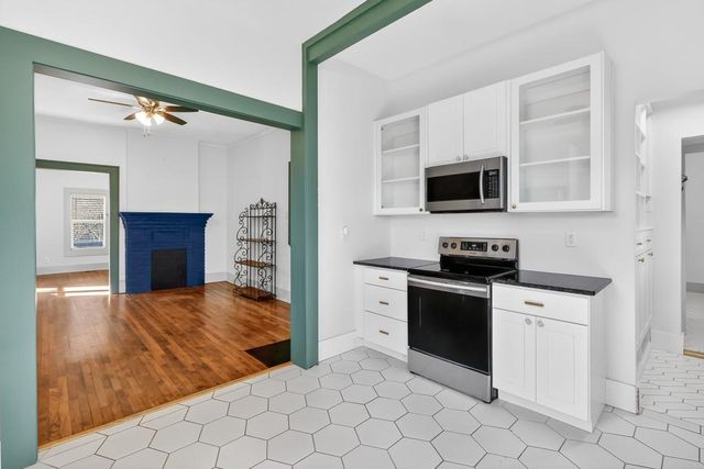 691 Florence NW Place, Atlanta, GA 30318