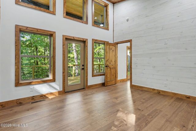 48 Woodleaf Road, Morganton, GA 30560