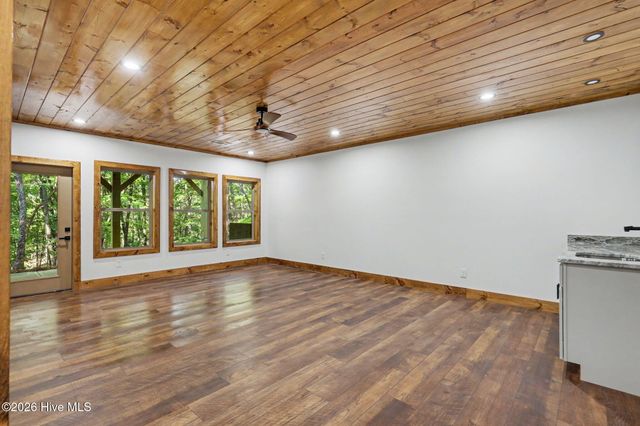 48 Woodleaf Road, Morganton, GA 30560