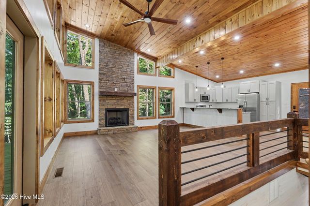 48 Woodleaf Road, Morganton, GA 30560