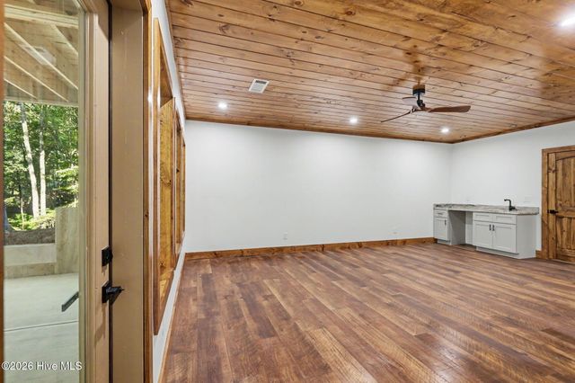48 Woodleaf Road, Morganton, GA 30560
