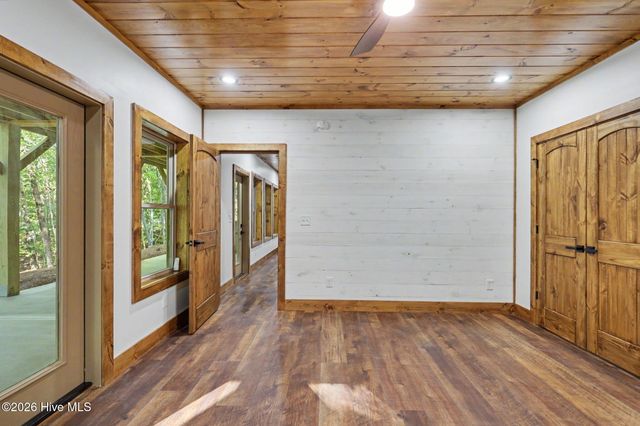 48 Woodleaf Road, Morganton, GA 30560