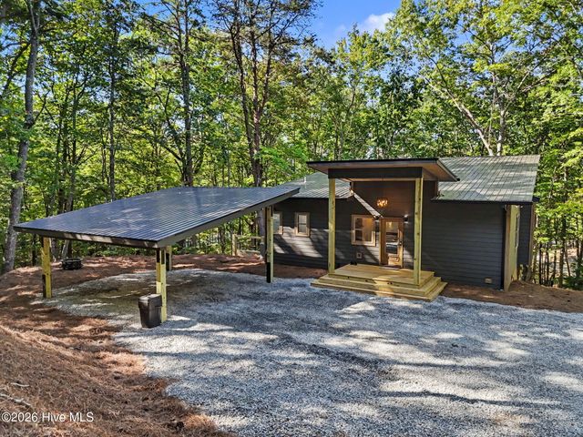 48 Woodleaf Road, Morganton, GA 30560