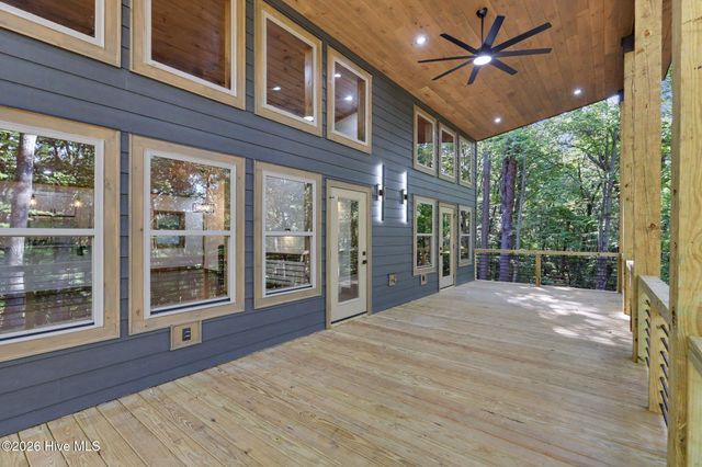 48 Woodleaf Road, Morganton, GA 30560