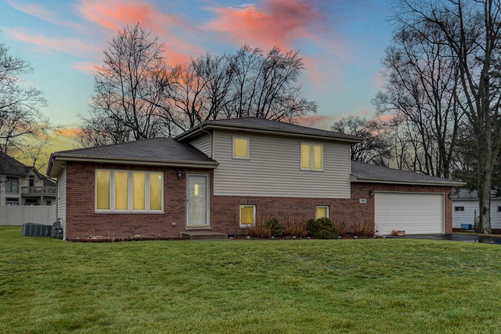 3982 Crete Road, Crete, IL 60417