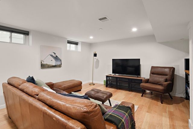 93 Central St 1, Somerville, MA 02143