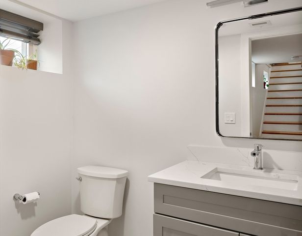 93 Central St 1, Somerville, MA 02143