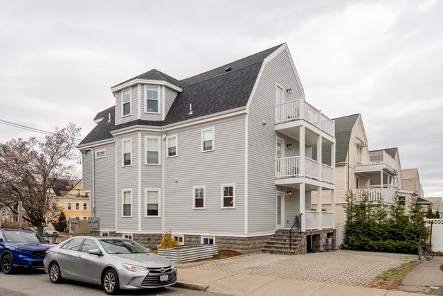 93 Central St 1, Somerville, MA 02143