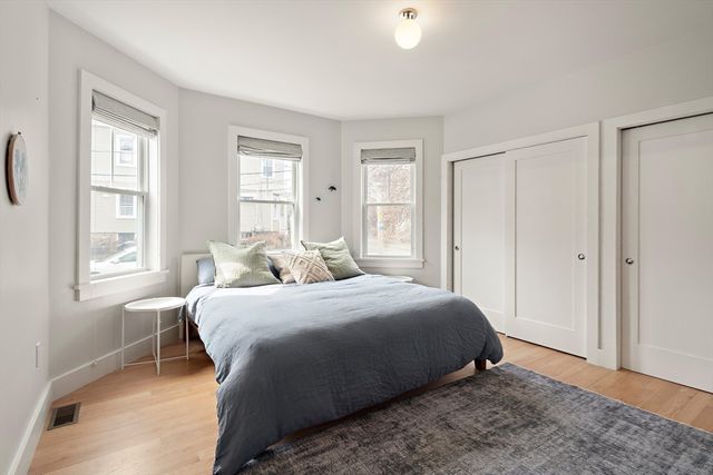 93 Central St 1, Somerville, MA 02143
