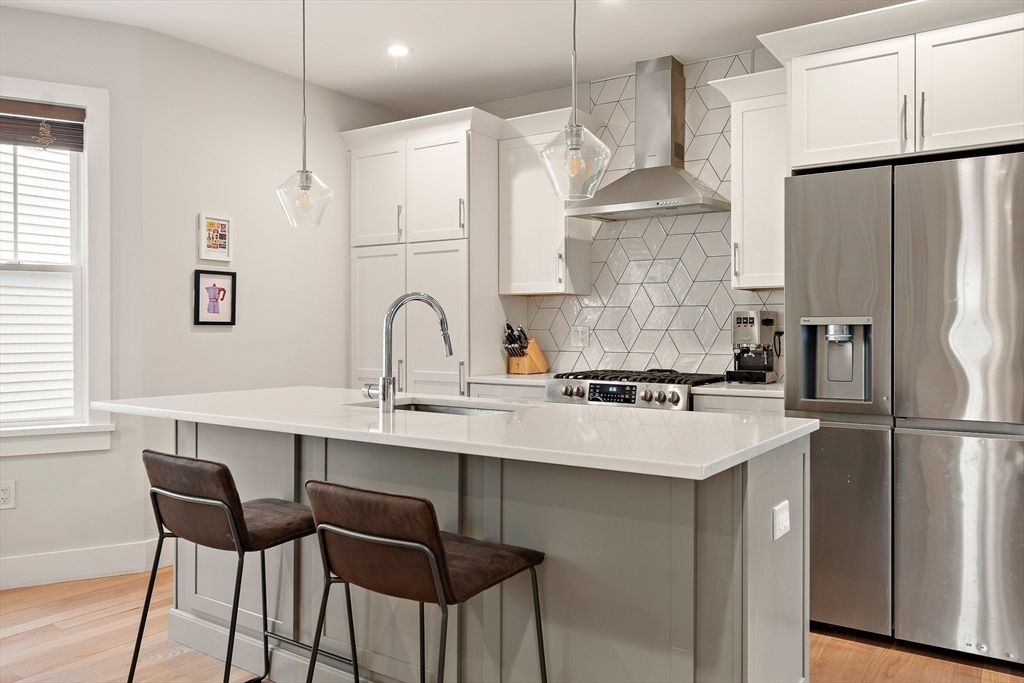 93 Central St 1, Somerville, MA 02143