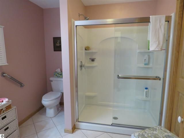 326 Woodside Circle 33, Cadillac, MI 49601