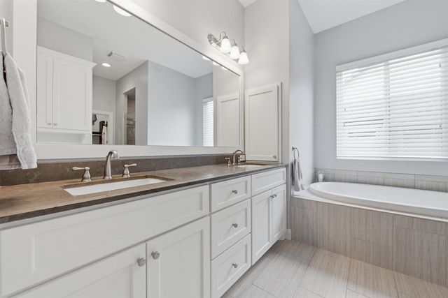 1813 N Wooddale, Wichita, KS 67230