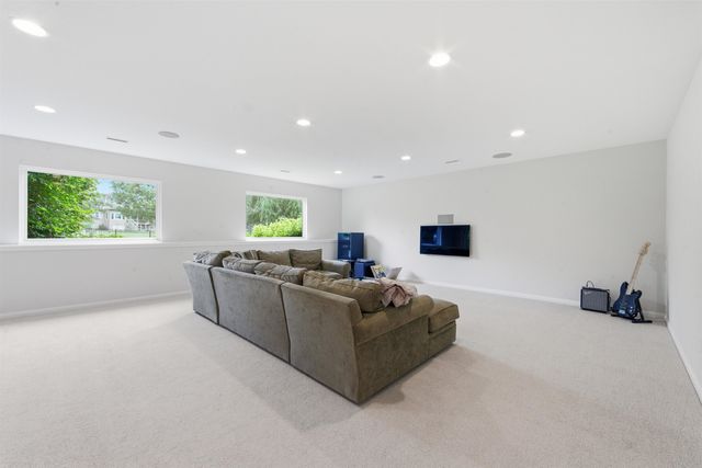 1813 N Wooddale, Wichita, KS 67230