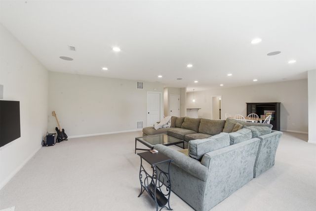1813 N Wooddale, Wichita, KS 67230