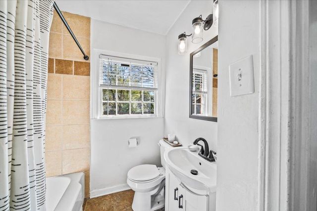 3249 S WAYNOKA CIR, Memphis, TN 38111