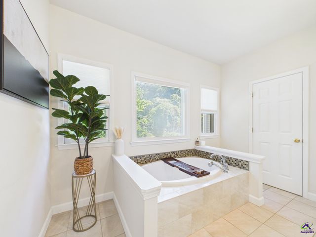 206 Huntington Court, Macon, GA 31210