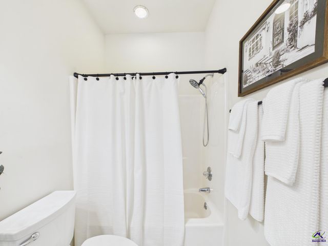 206 Huntington Court, Macon, GA 31210