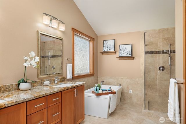 11226 NE 67th Street, Kirkland, WA 98033