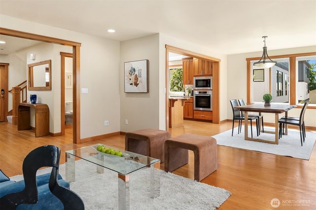 11226 NE 67th Street, Kirkland, WA 98033