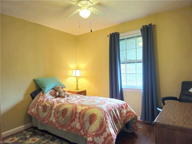 667 Ellen RD, Newport News, VA 23605