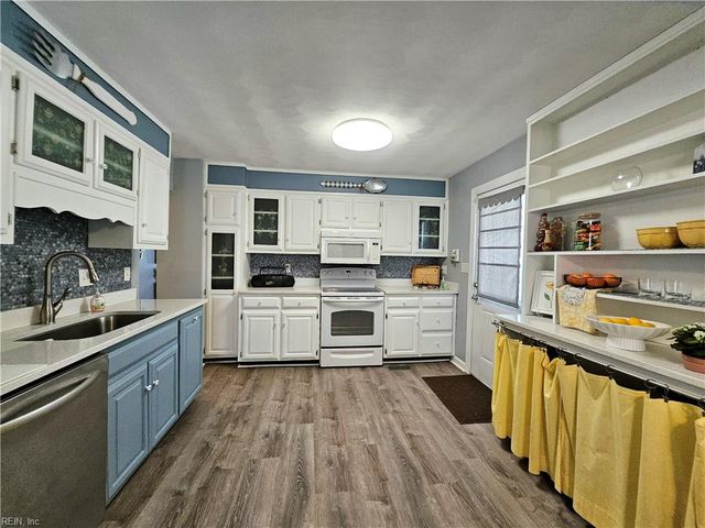 667 Ellen RD, Newport News, VA 23605