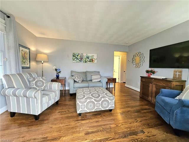 667 Ellen RD, Newport News, VA 23605