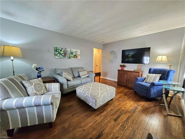 667 Ellen RD, Newport News, VA 23605