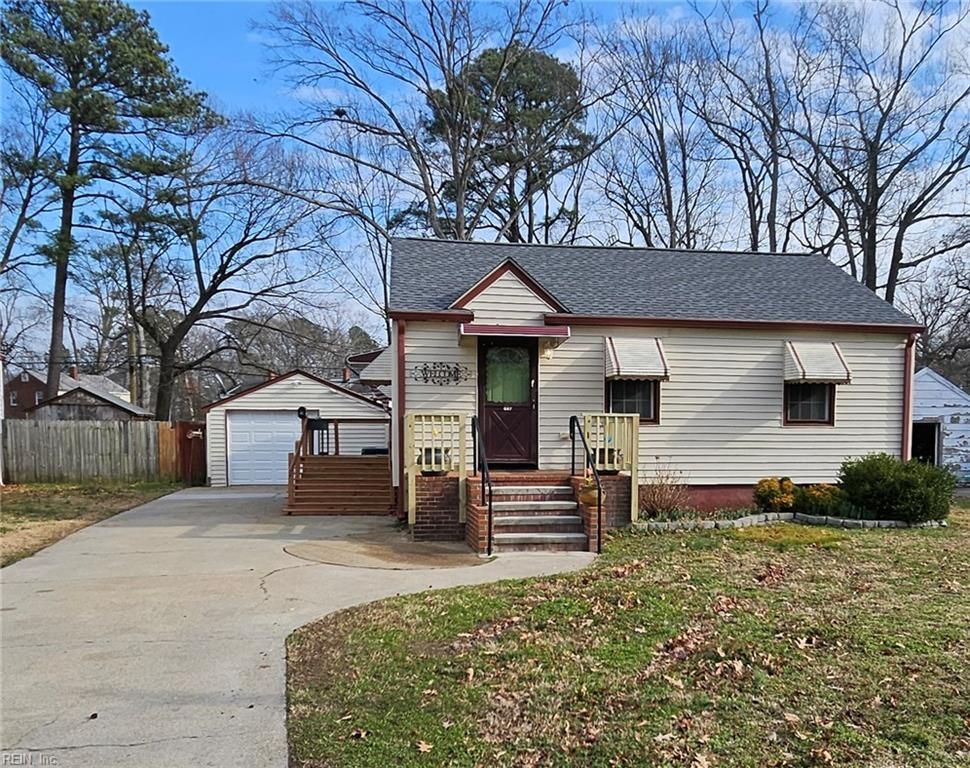 667 Ellen RD, Newport News, VA 23605