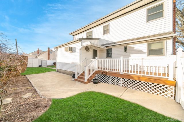 242 N Pine Street, Massapequa, NY 11758