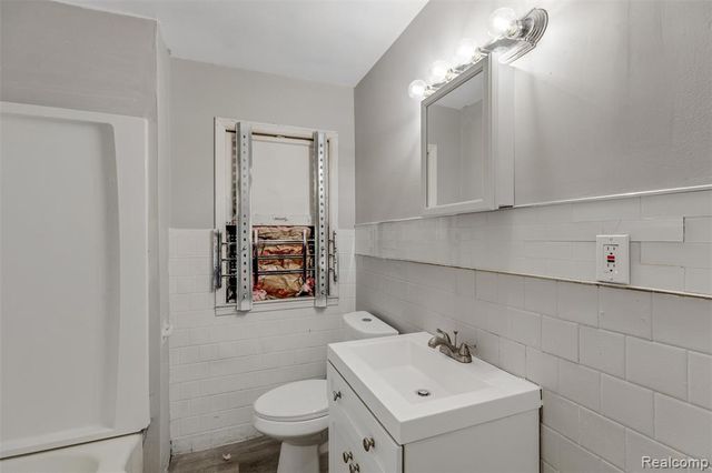 16446 E State Fair Street, Detroit, MI 48205