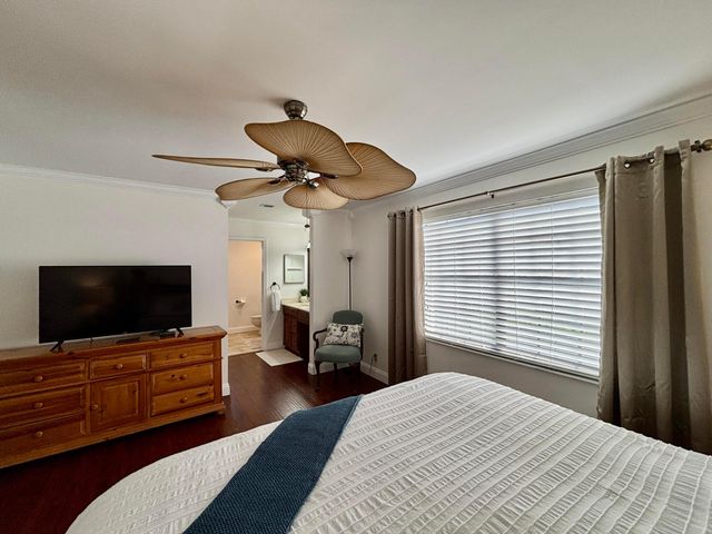 1760 Shoreside Circle, Wellington, FL 33414