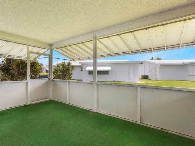 2196 SW Congress Boulevard, Boynton Beach, FL 33426
