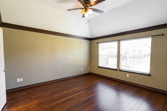 435 Sandstone Creek Lane, Dickinson, TX 77539